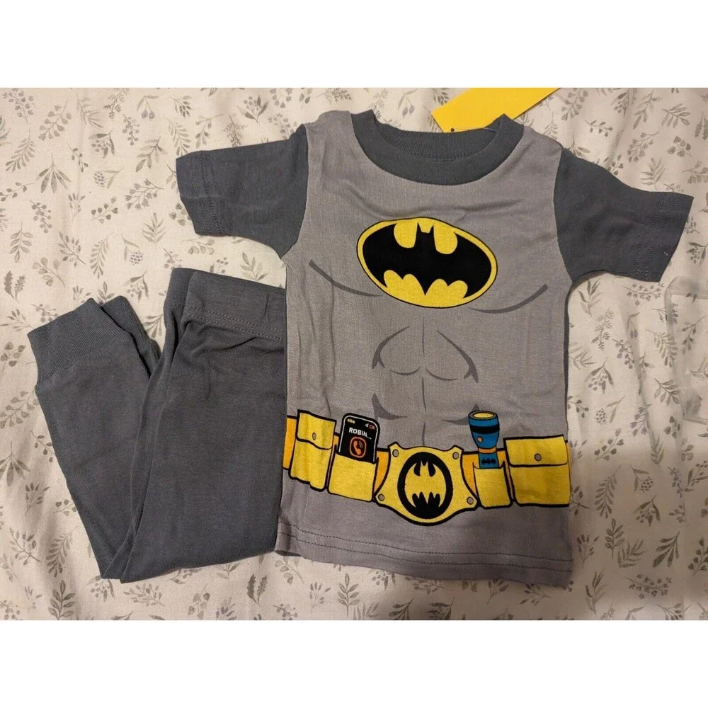 Batman Pajamas 2-Piece Action Pose Short Sleeve PJ Set for Toddler Boys 18M
